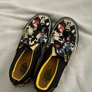 Used Cicle Jerks Vans men’s size 6.5 and a women’s size 8.